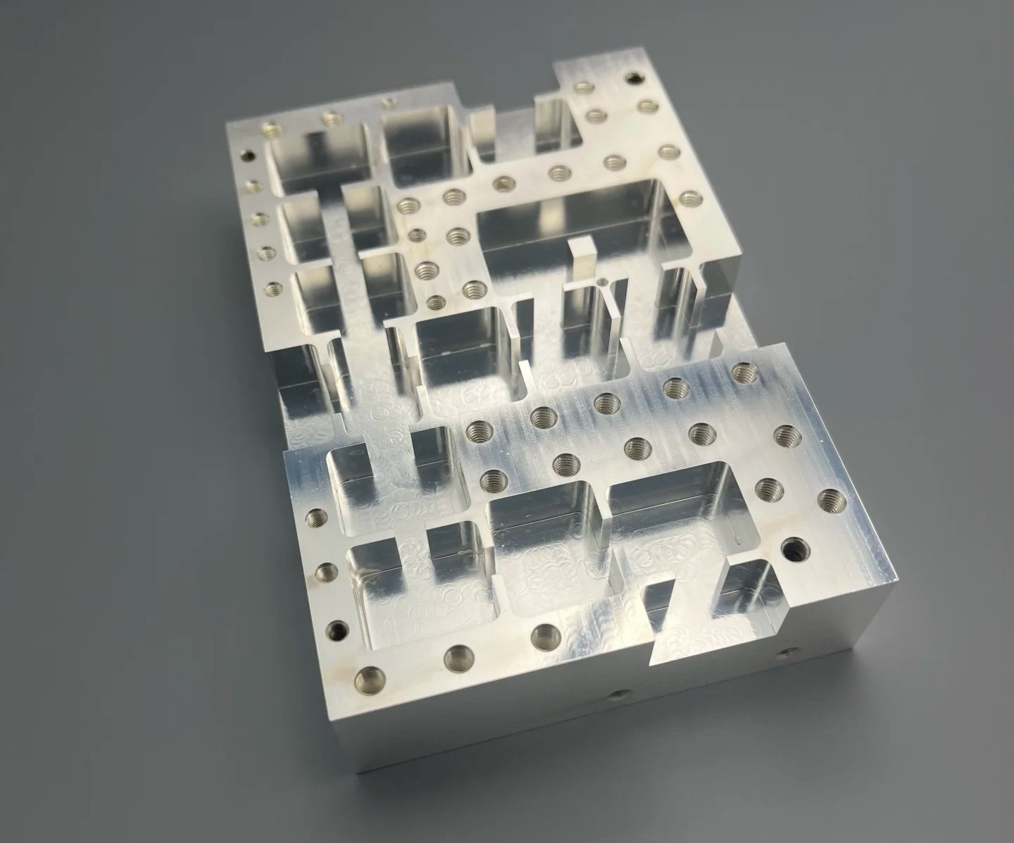 Choosing the Right Aluminum Alloy for CNC: 2024 vs 6061 vs 7075