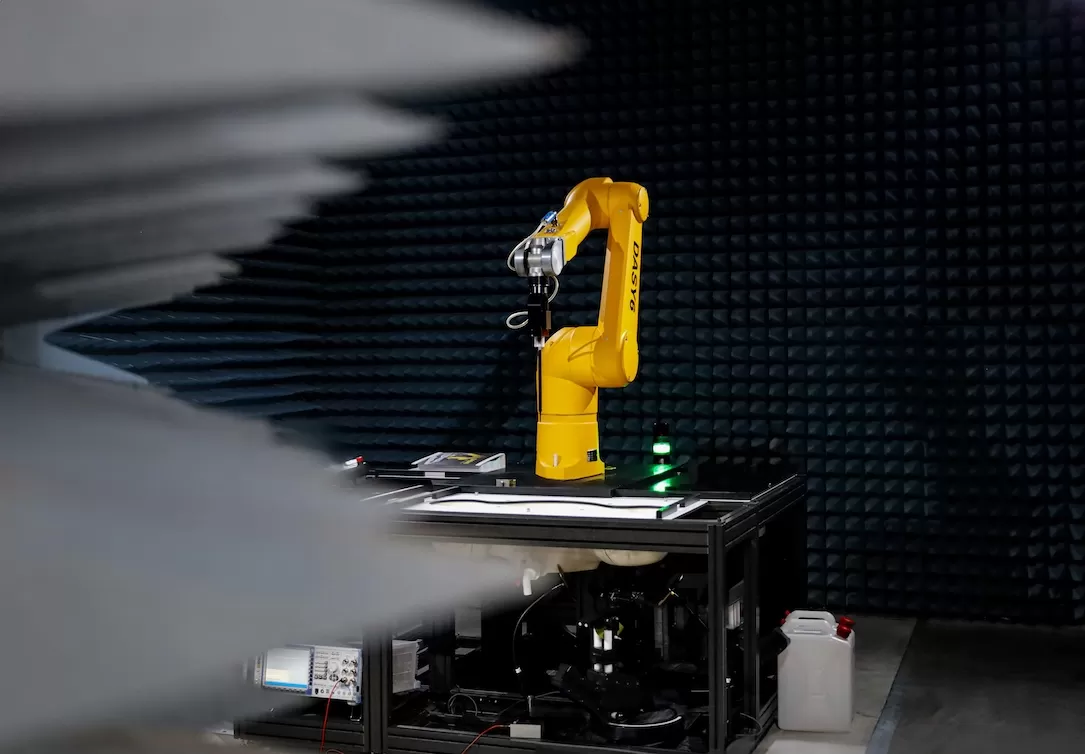 Precision in Motion: How We Delivered ±0.005mm Tolerance Parts for an Industrial Robot Manufacturer
